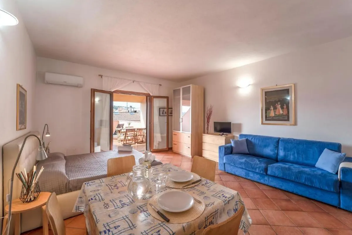 Appartamento Relaxing Cristal Blu Studio Sleeps 3 Santa Teresa di Gallura Italia