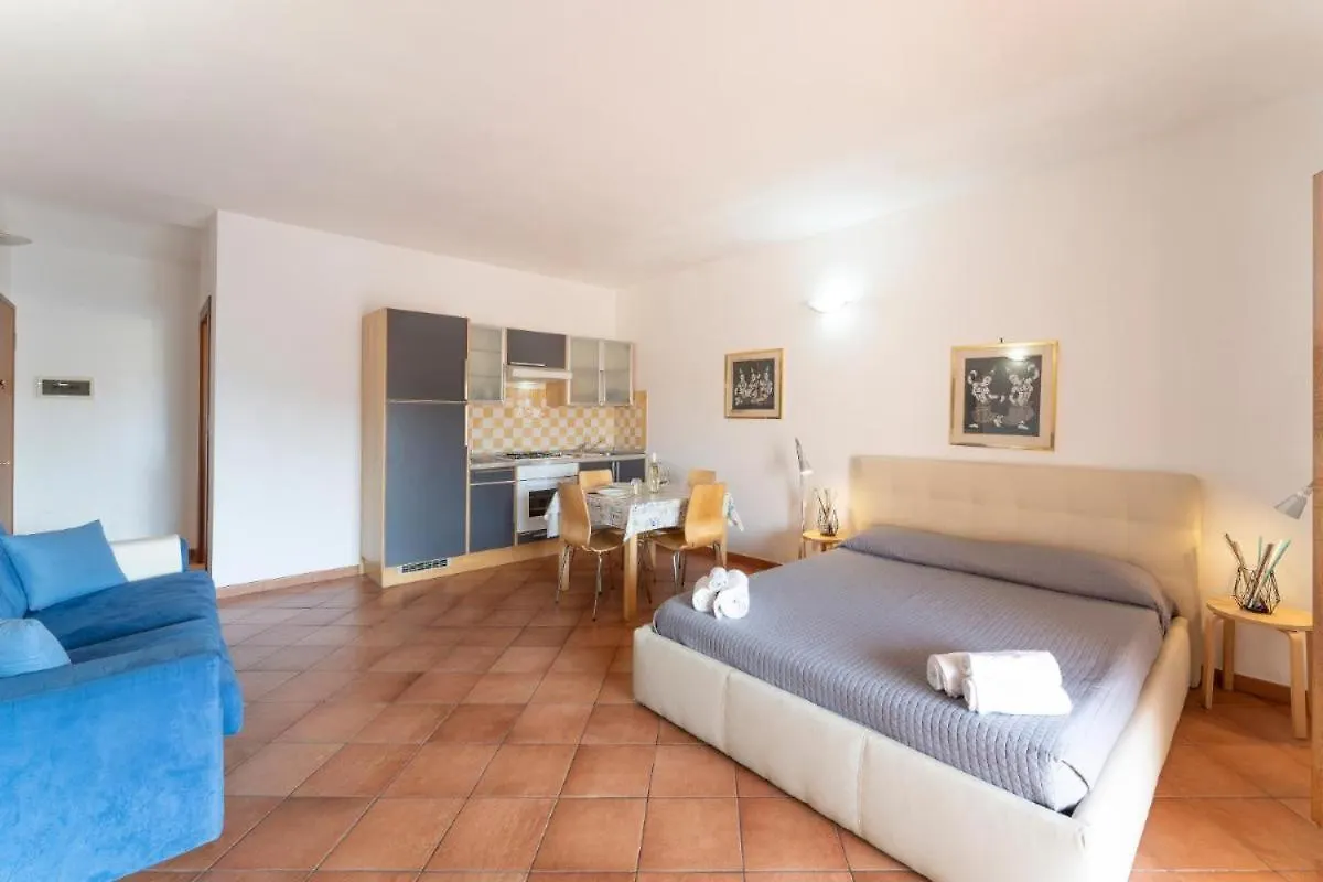 Relaxing Cristal Blu Studio Sleeps 3 Santa Teresa Gallura